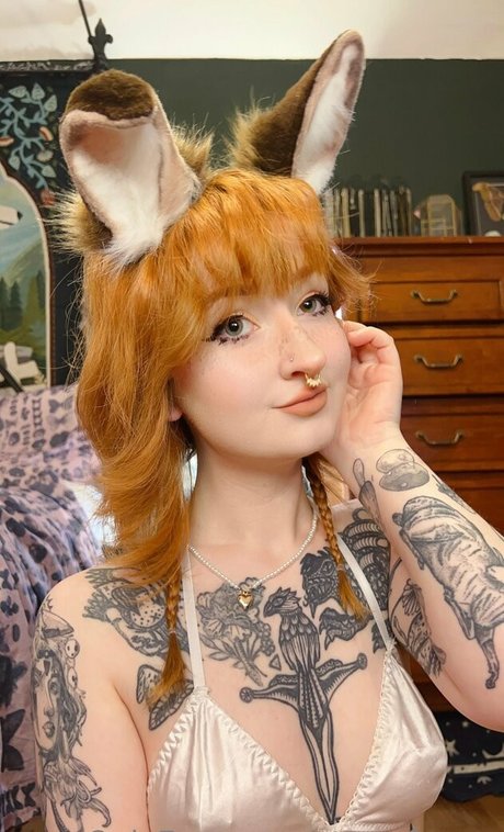 Starryfawnn model porn pics