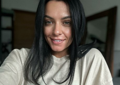 Anasta po93 beautiful actress photos