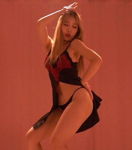 Waveya xxx actress picture