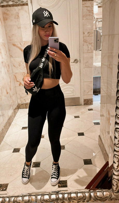 Hayleex high quality pornstar pic