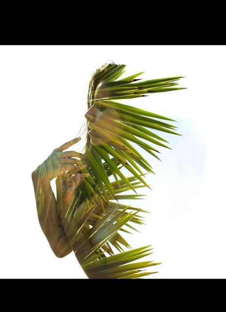 Luna Bloom pornstar perfect pictures