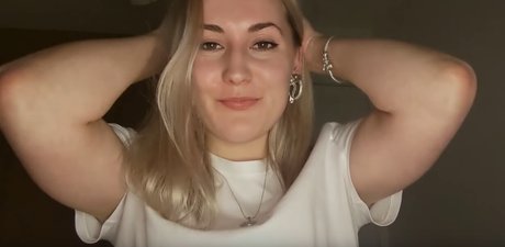 ASMR Shortbread nudes model img