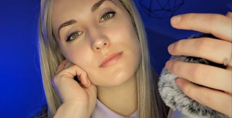 ASMR Shortbread model exclusive picture