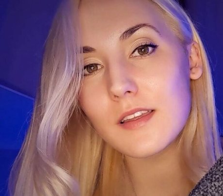 ASMR Shortbread star erotic pic