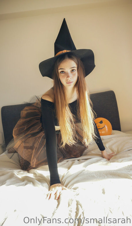 Sarah Small star art pics