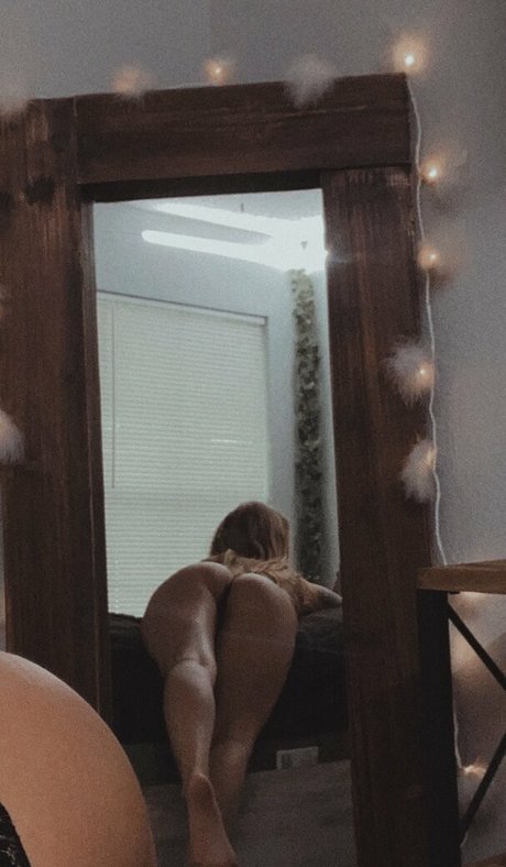 budweiserbreath adult star image