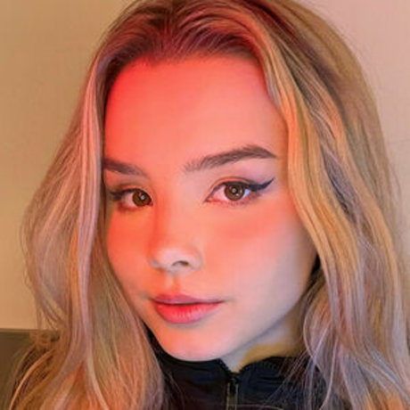 miaxmln model beautiful pics
