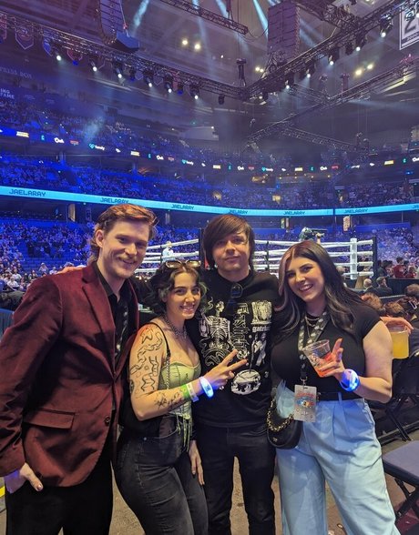 Alluux profile image