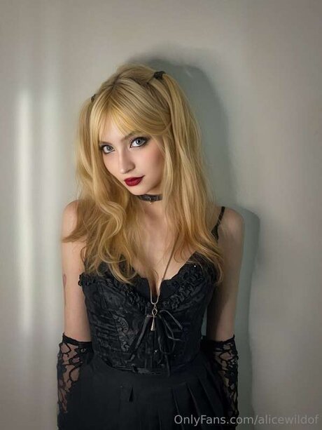 Alicewildof model sex image