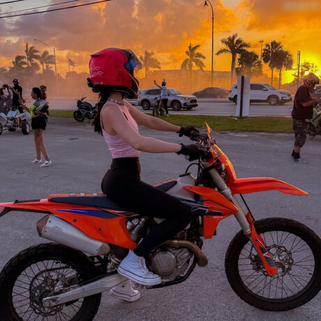 Anica Zimmermann model pictures