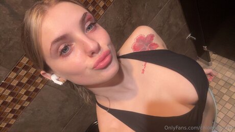 chloeessecret model nudes pictures