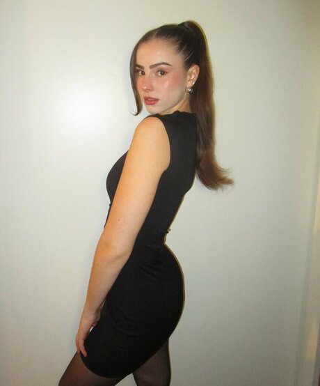 Lara Marie Kremer beautiful pornstar pic