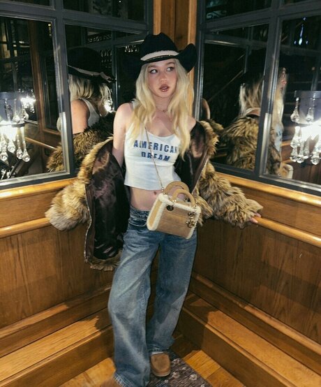 Abby Paradise nude actress gallery