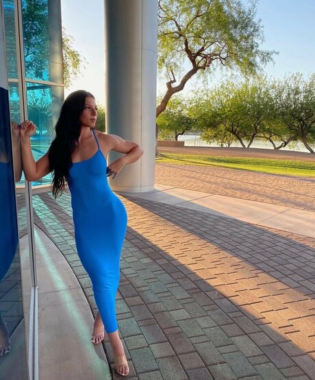 Allison Royalty perfect model pics