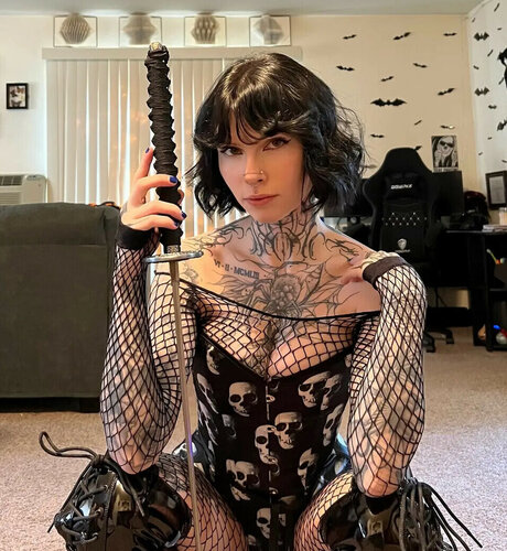 Tyniquewebster art pornstar pics