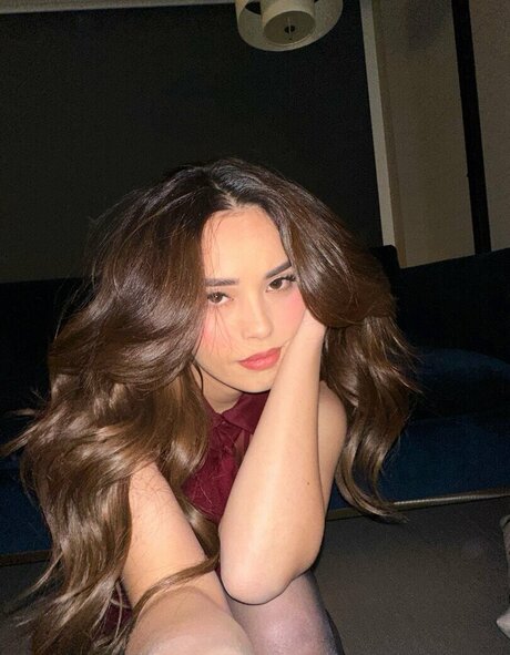 Valkyrae hd star pic