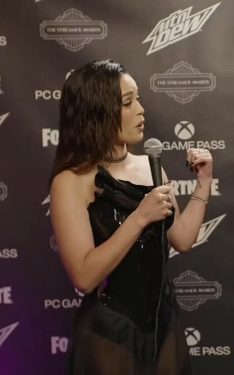 Valkyrae star high quality image