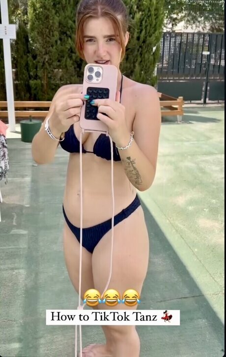 Julia Schulze free pornstar pictures