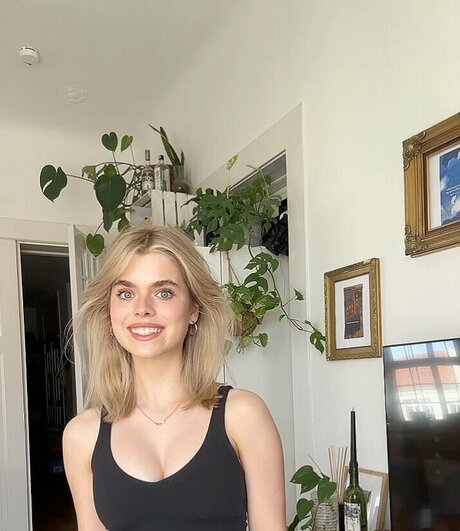 Theresa vth hd actress picture