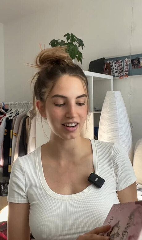 Yonca exclusive model photo