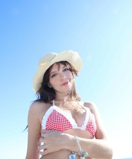 katiielady hot model pics