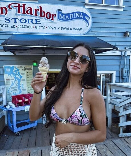 Mikaelachavezt art pornstar gallery