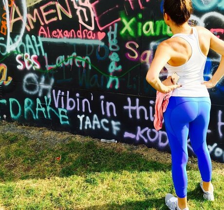 Dianna Russini hot model pic