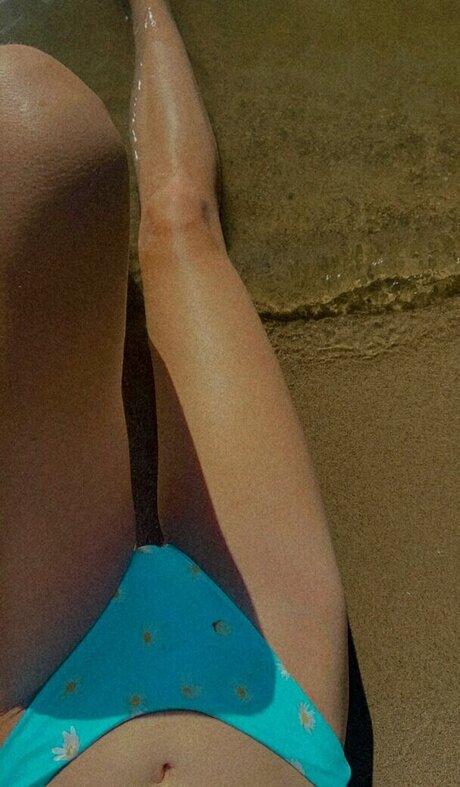 ashleyyy597 art actress pics