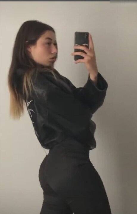 Janaxnell exclusive star img