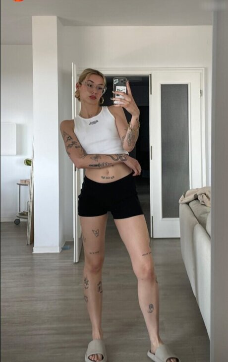 Janaxnell star beautiful img