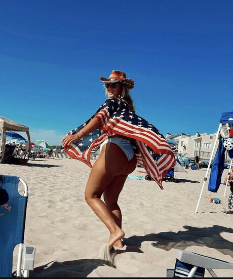 Maggie Kimberlin naked star archive