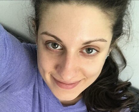 Victoria Liro star nude photos