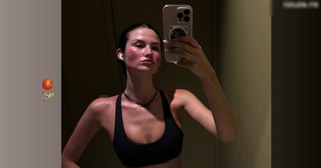 ideal onlyfans adult img