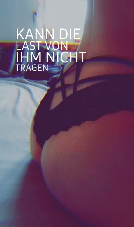 Flashinaa sex model picture