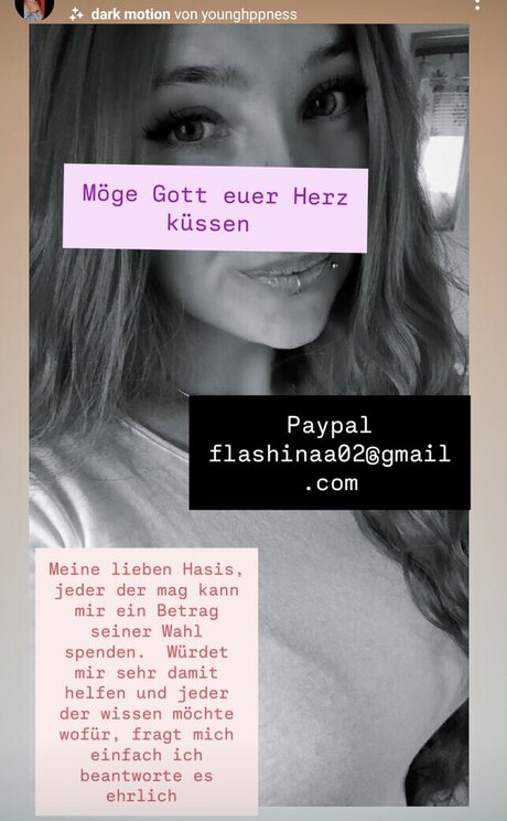 Flashinaa naked star pictures