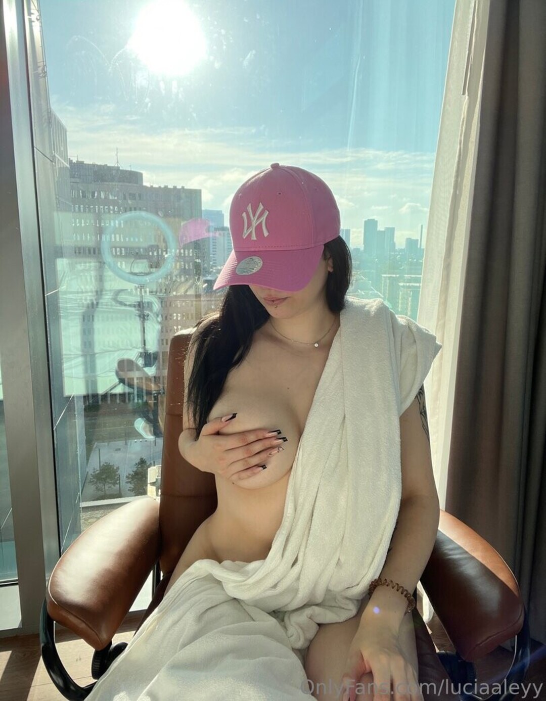 luciaaleyy model high quality img