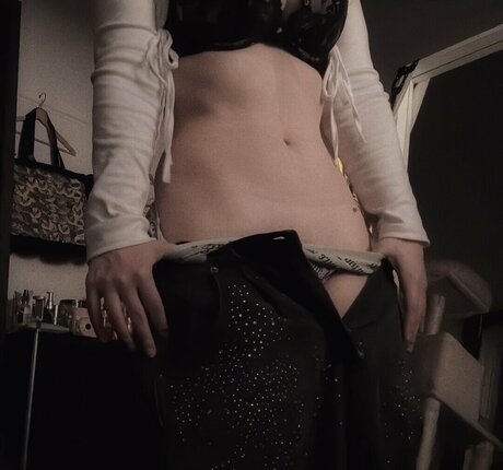 TheAwakened_ hot actress image