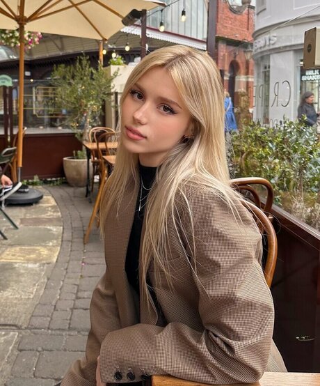 Kitty Mae best model img