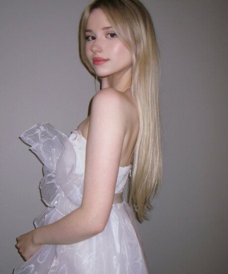 Kitty Mae model xxx pic