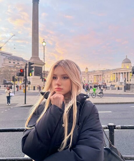 Kitty Mae star naked image