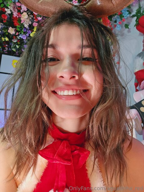 Agostinha Red nude model picture