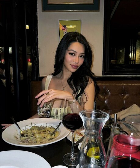 young teen onlyfans art nude photos