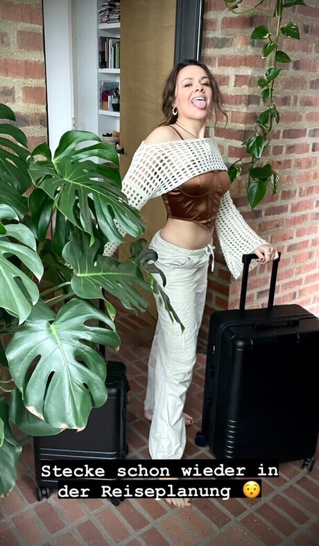 Yvonne Pferrer exclusive model img