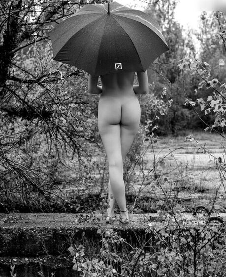 Hnnhofficial model sexy img