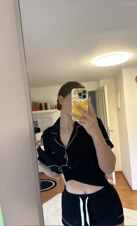 Chanel Silberberg model nudes photo