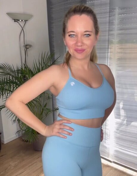 Jessi Faust exclusive star image