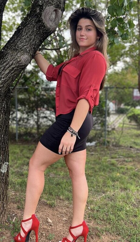 Short Mcnugget nice pornstar pic