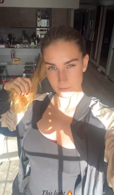 Susanna Giovanardi exclusive pornstar photos