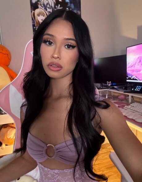 lilnatnat_ nude model image