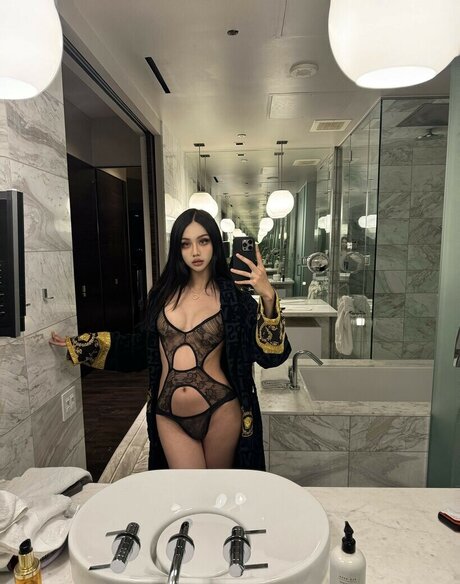 Trannyrudie pretty actress image